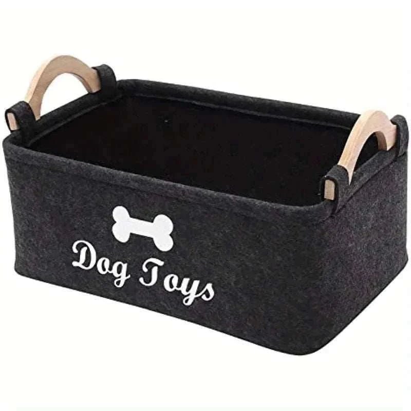 Panier de rangement en feutre vide sur fond blanc, modèle "Dog Toys" avec poignées, idéal pour organiser jouets et accessoires d’animaux.
